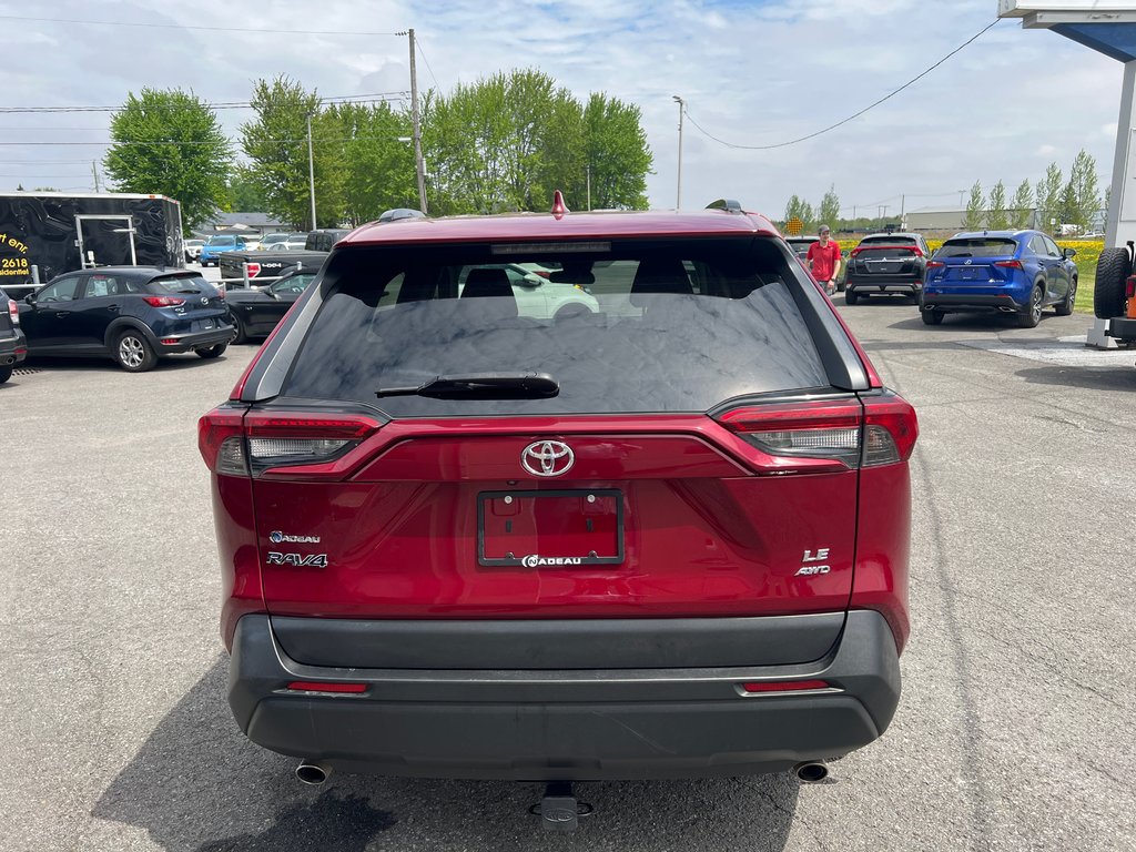 2019  RAV4 LE AWD CRUISE ADAPT ANGLES MORTS in St-Jean-Sur-Richelieu, Quebec - 7 - w1024h768px