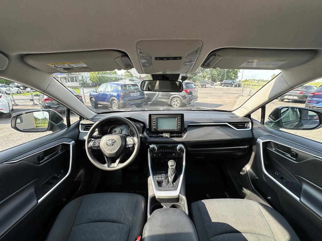 2019 Toyota RAV4 LE AWD SEULEMENT 075492 KM in St-Jean-Sur-Richelieu, Quebec - 13 - w1024h768px