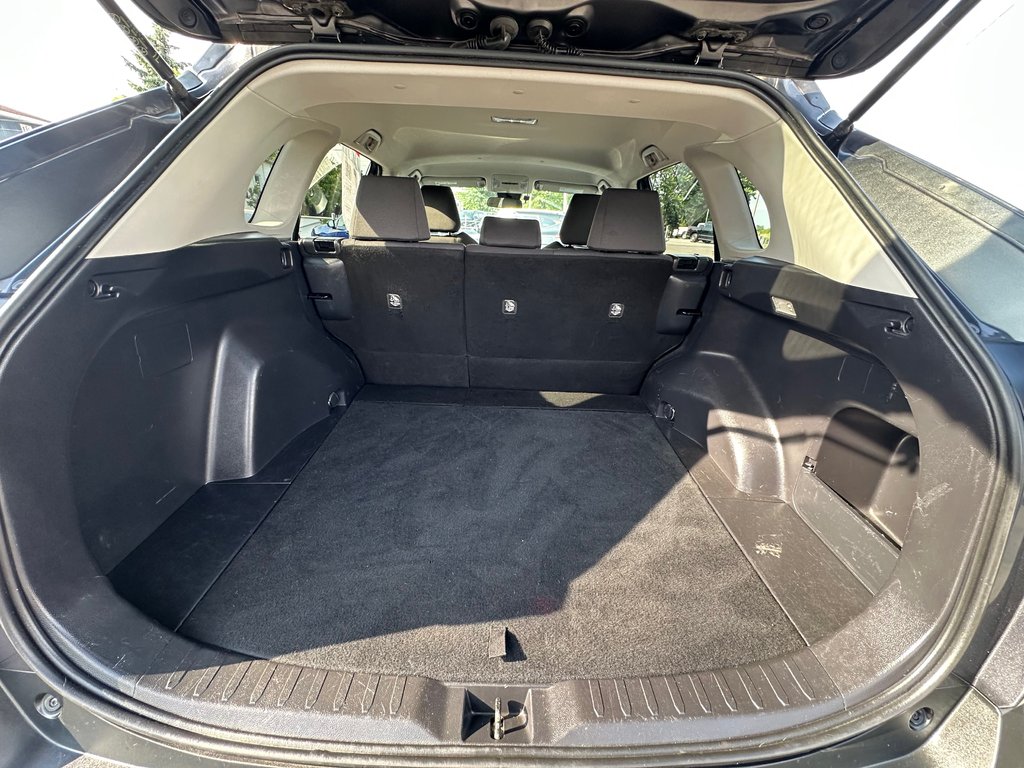 2019 Toyota RAV4 LE AWD SEULEMENT 075492 KM in St-Jean-Sur-Richelieu, Quebec - 14 - w1024h768px