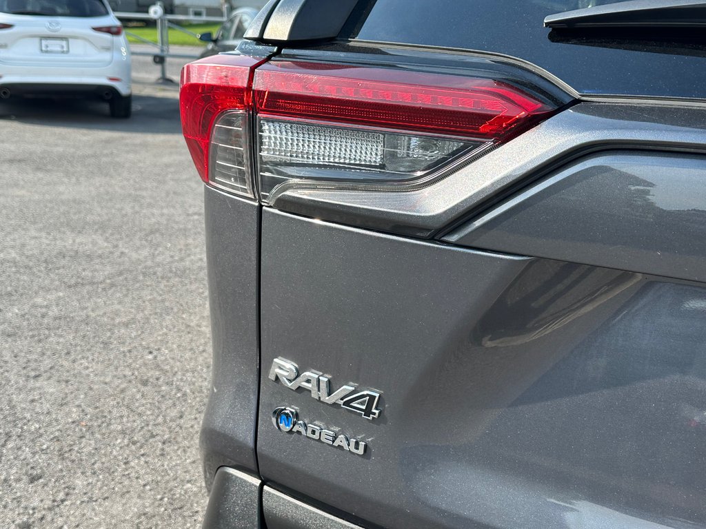 2019 Toyota RAV4 LE AWD SEULEMENT 075492 KM in St-Jean-Sur-Richelieu, Quebec - 15 - w1024h768px