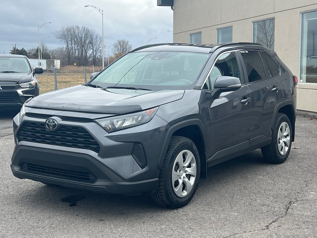 2020  RAV4 LE AWD APPLE CAR  ANGLES MORTS CAMERA in St-Jean-Sur-Richelieu, Quebec - 4 - w1024h768px