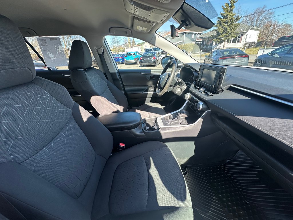 Toyota RAV4 LE AWD CRUISE ADAPTATIF 2021 à St-Jean-Sur-Richelieu, Québec - 12 - w1024h768px