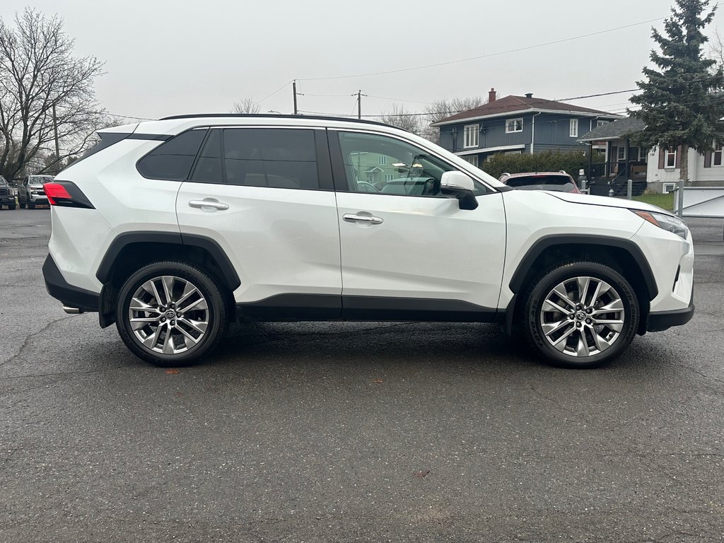 Toyota RAV4 Limited AWD CUIR NAVIGATION 2024 à St-Jean-Sur-Richelieu, Québec - 11 - w1024h768px