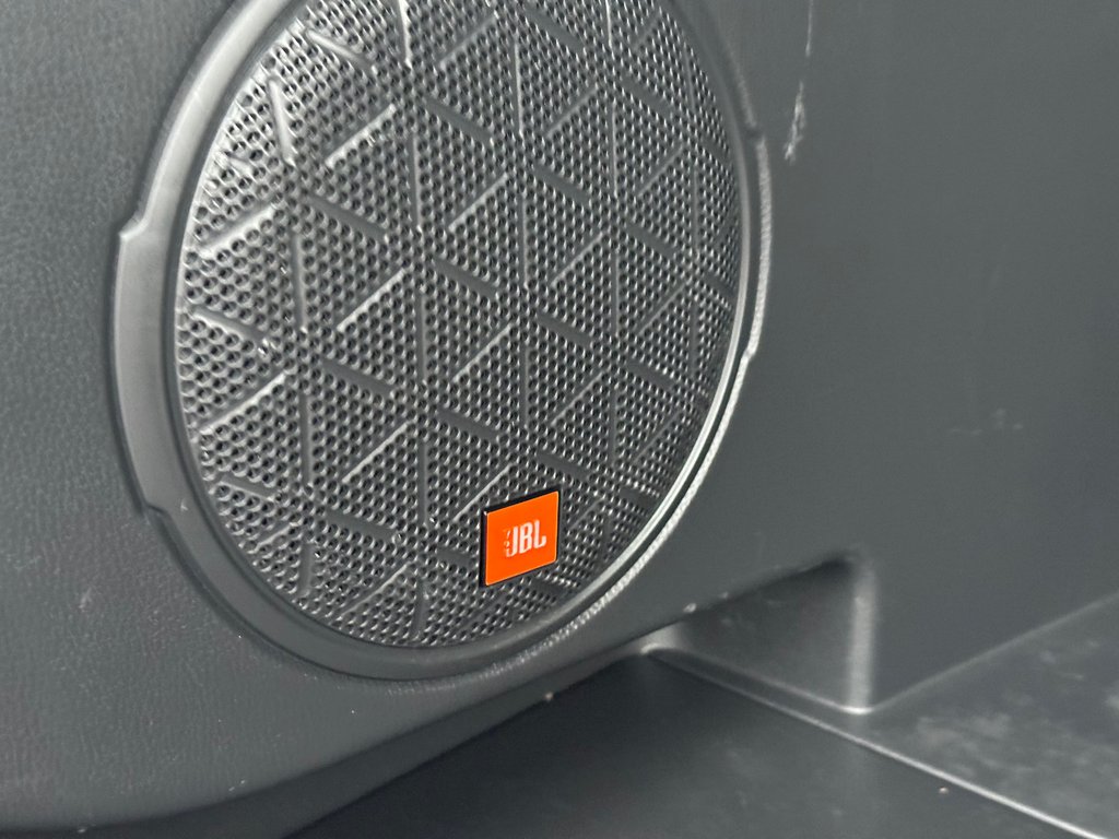 Toyota RAV4 Limited AWD CUIR NAVIGATION 2024 à St-Jean-Sur-Richelieu, Québec - 18 - w1024h768px