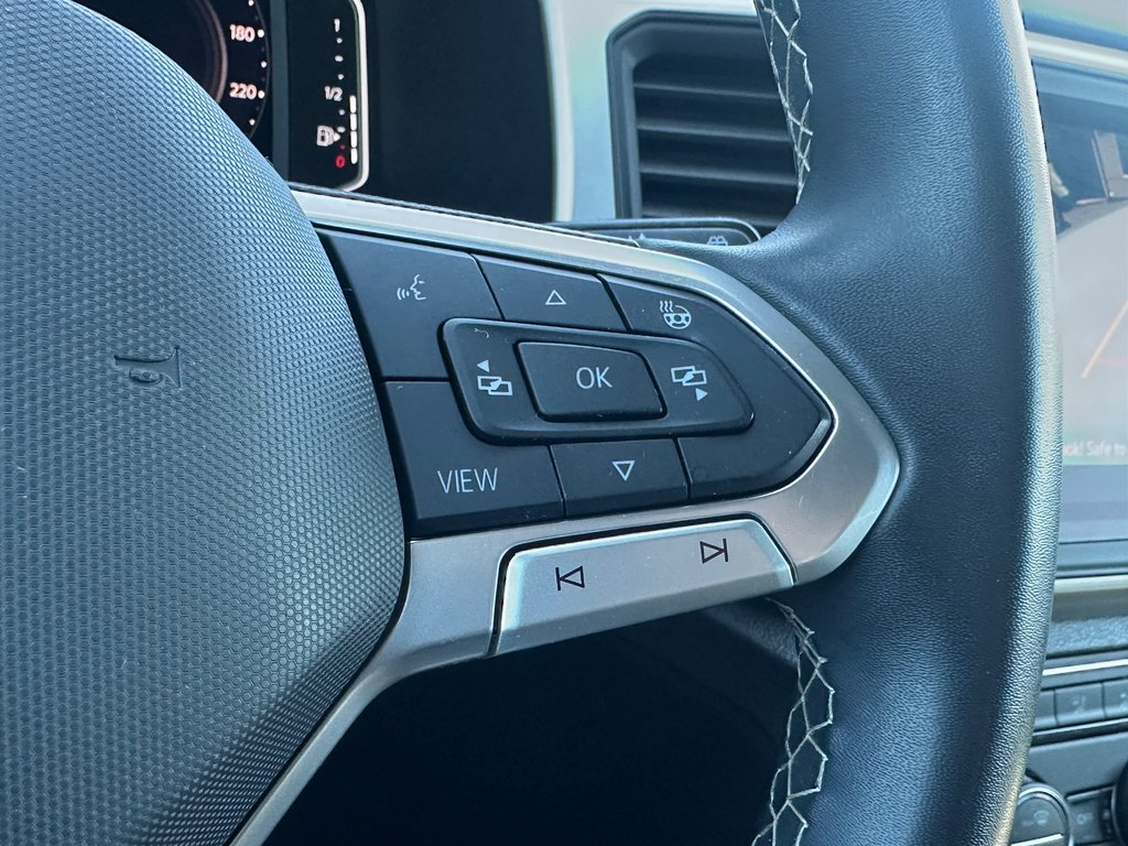 2023 Volkswagen Atlas Cross Sport Comfortline AWD CUIR in St-Jean-Sur-Richelieu, Quebec - 25 - w1024h768px