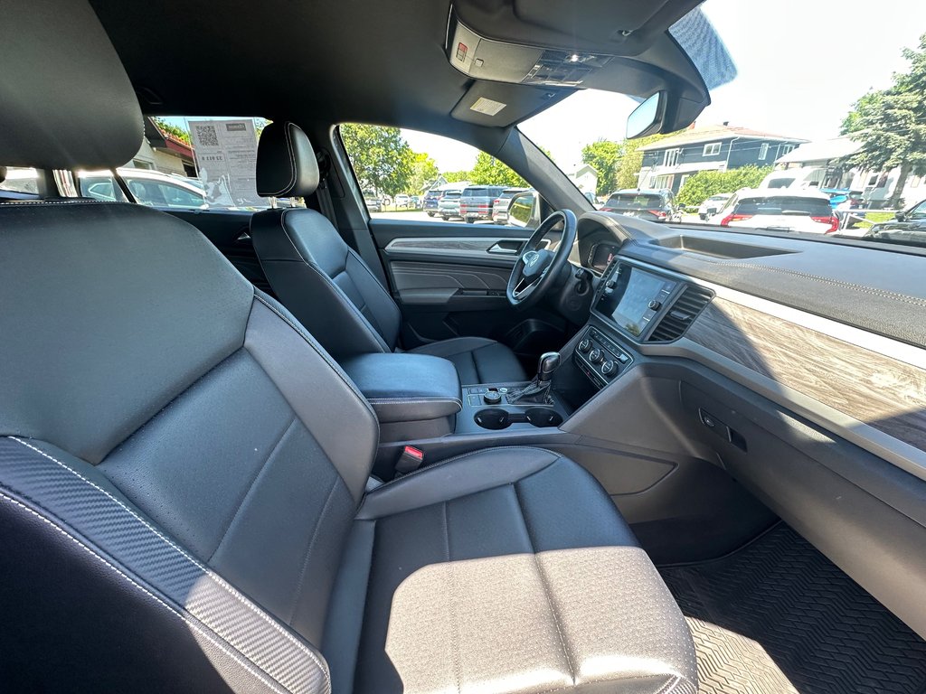 2023 Volkswagen Atlas Cross Sport Comfortline AWD CUIR in St-Jean-Sur-Richelieu, Quebec - 13 - w1024h768px
