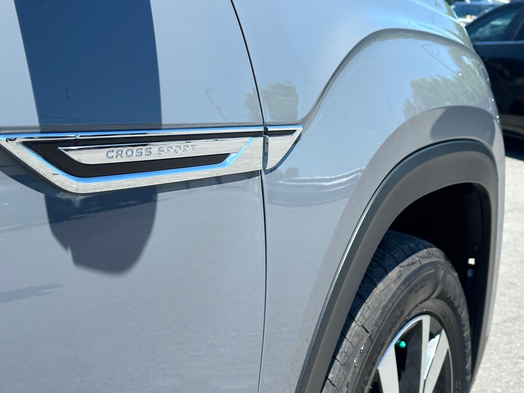 2023 Volkswagen Atlas Cross Sport Comfortline AWD CUIR in St-Jean-Sur-Richelieu, Quebec - 12 - w1024h768px