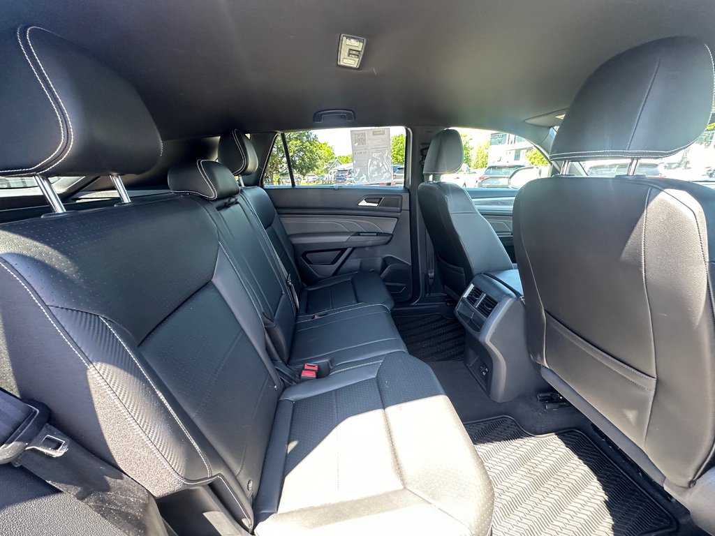 2023 Volkswagen Atlas Cross Sport Comfortline AWD CUIR in St-Jean-Sur-Richelieu, Quebec - 14 - w1024h768px