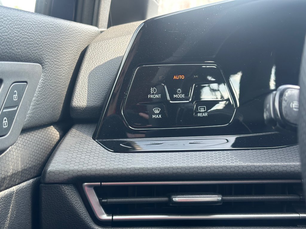 2022 Volkswagen Golf GTI Autobahn in St-Jean-Sur-Richelieu, Quebec - 21 - w1024h768px