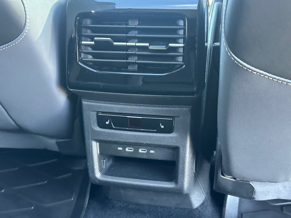 Volkswagen ID.4 Pro S AWD CUIR TOIT PANORAMIQUE 2023 à St-Jean-Sur-Richelieu, Québec - 18 - w1024h768px