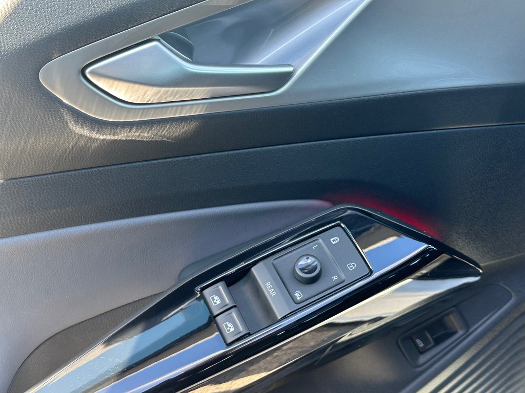 Volkswagen ID.4 Pro S AWD CUIR TOIT PANORAMIQUE 2023 à St-Jean-Sur-Richelieu, Québec - 22 - w1024h768px