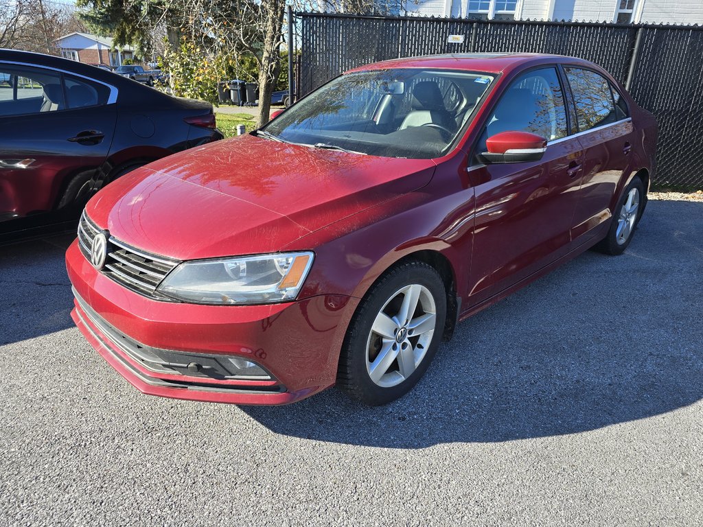 Jetta Sedan Highline TDI CUIR TOIT AUTOMATIQUE 2015 à St-Jean-Sur-Richelieu, Québec - 1 - w1024h768px