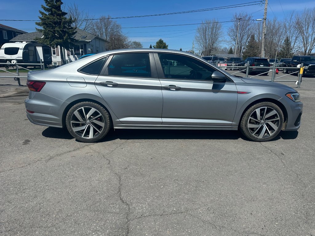 2019 Volkswagen Jetta GLI CUIR NAVIGATION TOIT OUVRANT in St-Jean-Sur-Richelieu, Quebec - 9 - w1024h768px