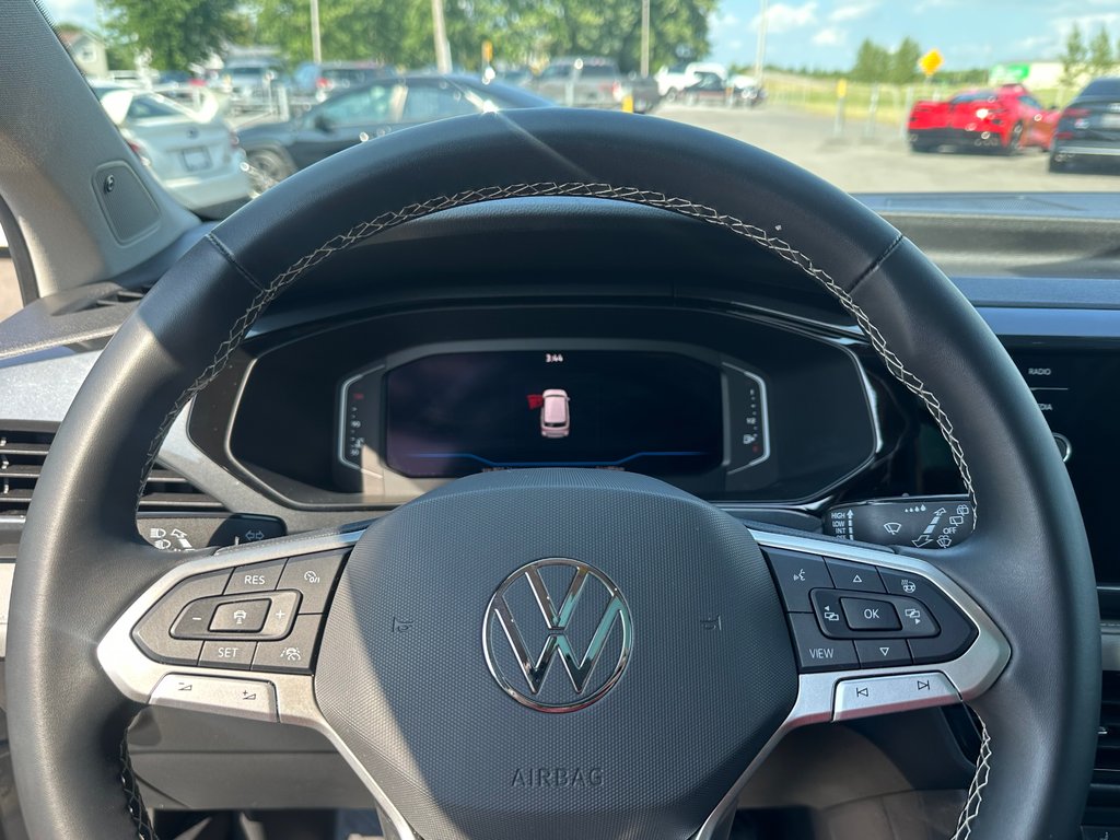 Volkswagen Taos Highline CUIR NAVIGATION TOIT PANORAMIQUE 2022 à St-Jean-Sur-Richelieu, Québec - 18 - w1024h768px