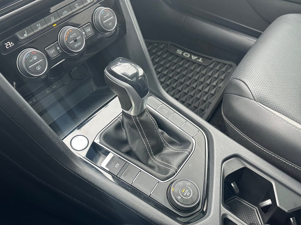 Volkswagen Taos Highline CUIR NAVIGATION TOIT PANORAMIQUE 2022 à St-Jean-Sur-Richelieu, Québec - 17 - w1024h768px