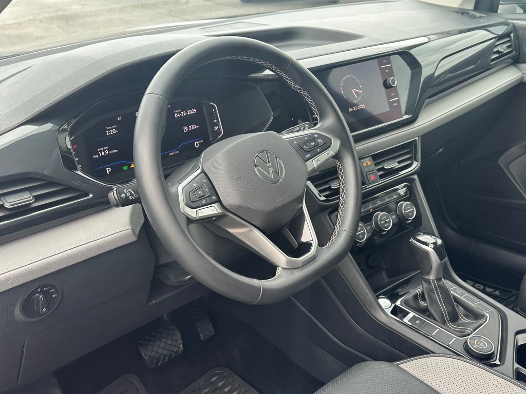 Volkswagen Taos Highline CUIR NAVIGATION TOIT PANORAMIQUE 2022 à St-Jean-Sur-Richelieu, Québec - 12 - w1024h768px