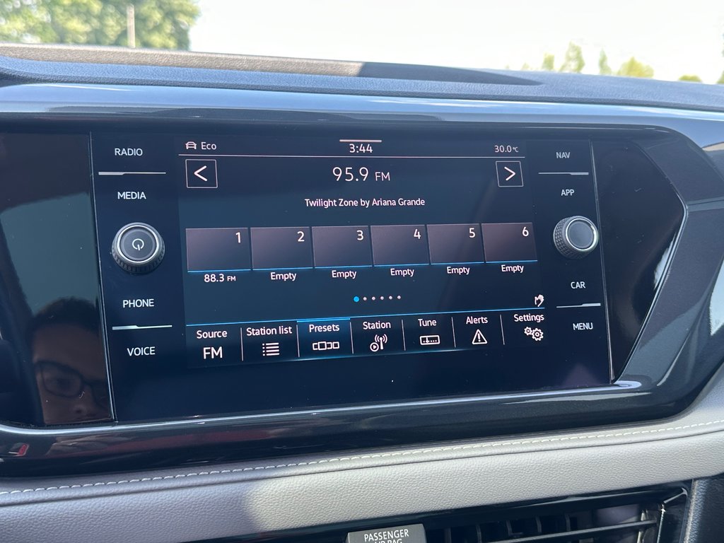 Volkswagen Taos Highline CUIR NAVIGATION TOIT PANORAMIQUE 2022 à St-Jean-Sur-Richelieu, Québec - 21 - w1024h768px