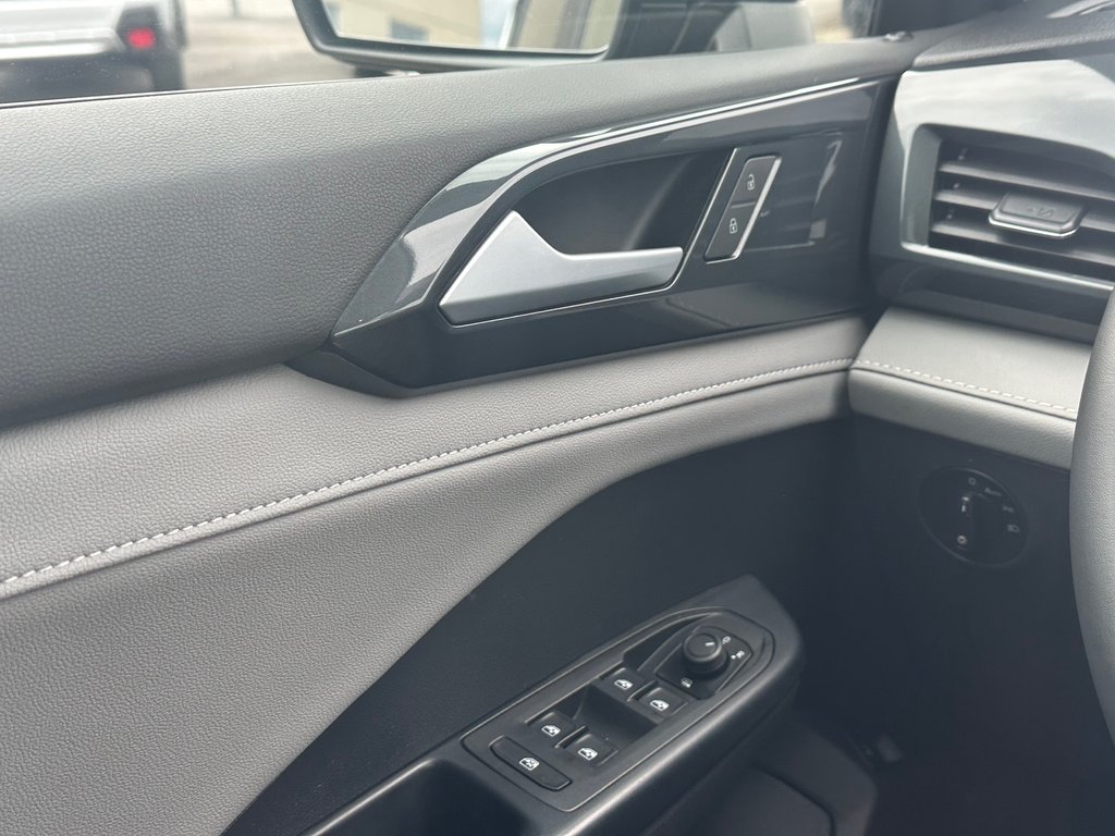 Volkswagen Taos Highline CUIR NAVIGATION TOIT PANORAMIQUE 2022 à St-Jean-Sur-Richelieu, Québec - 21 - w1024h768px