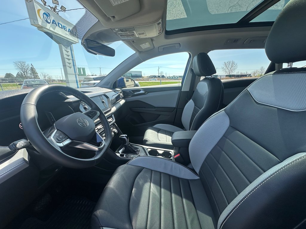 Volkswagen Taos HIGHLINE CUIR TOIT PANORAMIQUE NAVIGATION 2023 à St-Jean-Sur-Richelieu, Québec - 17 - w1024h768px