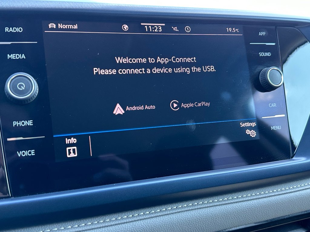 2024 Volkswagen Taos Comfortline AWD SEULEMENT 029609 KM in St-Jean-Sur-Richelieu, Quebec - 20 - w1024h768px
