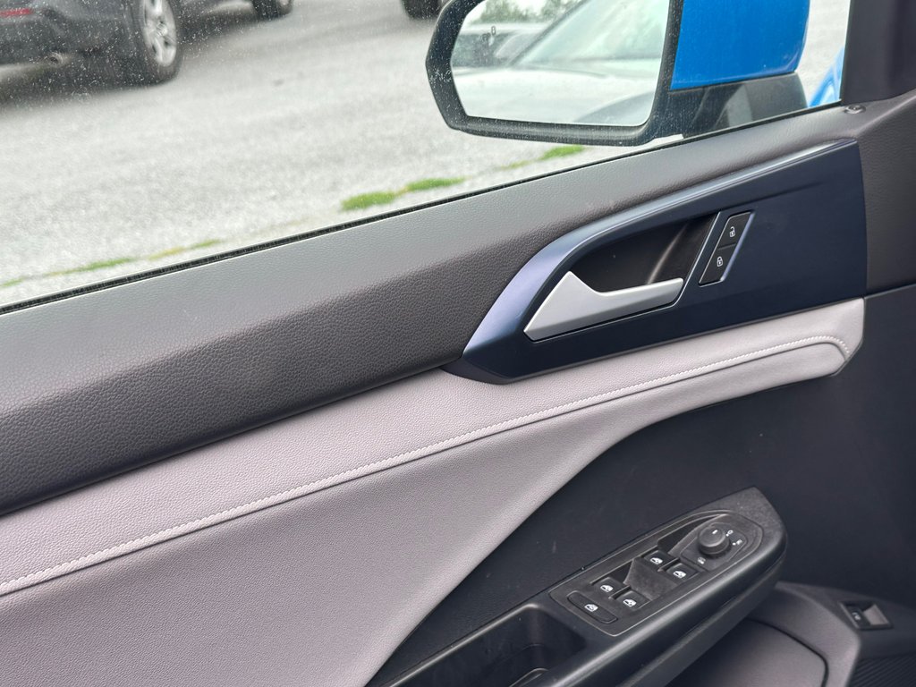 2024 Volkswagen Taos Comfortline AWD SEULEMENT 029609 KM in St-Jean-Sur-Richelieu, Quebec - 6 - w1024h768px