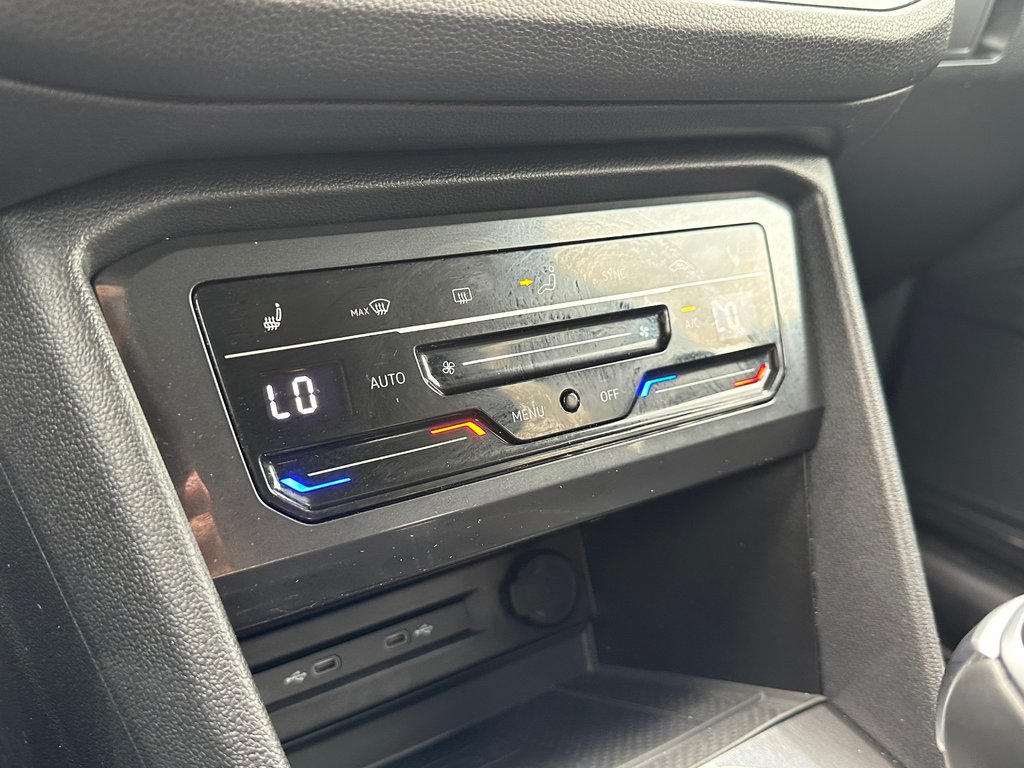 Volkswagen Tiguan Comfortline 4MOTION DEMARREUR 2023 à St-Jean-Sur-Richelieu, Québec - 17 - w1024h768px
