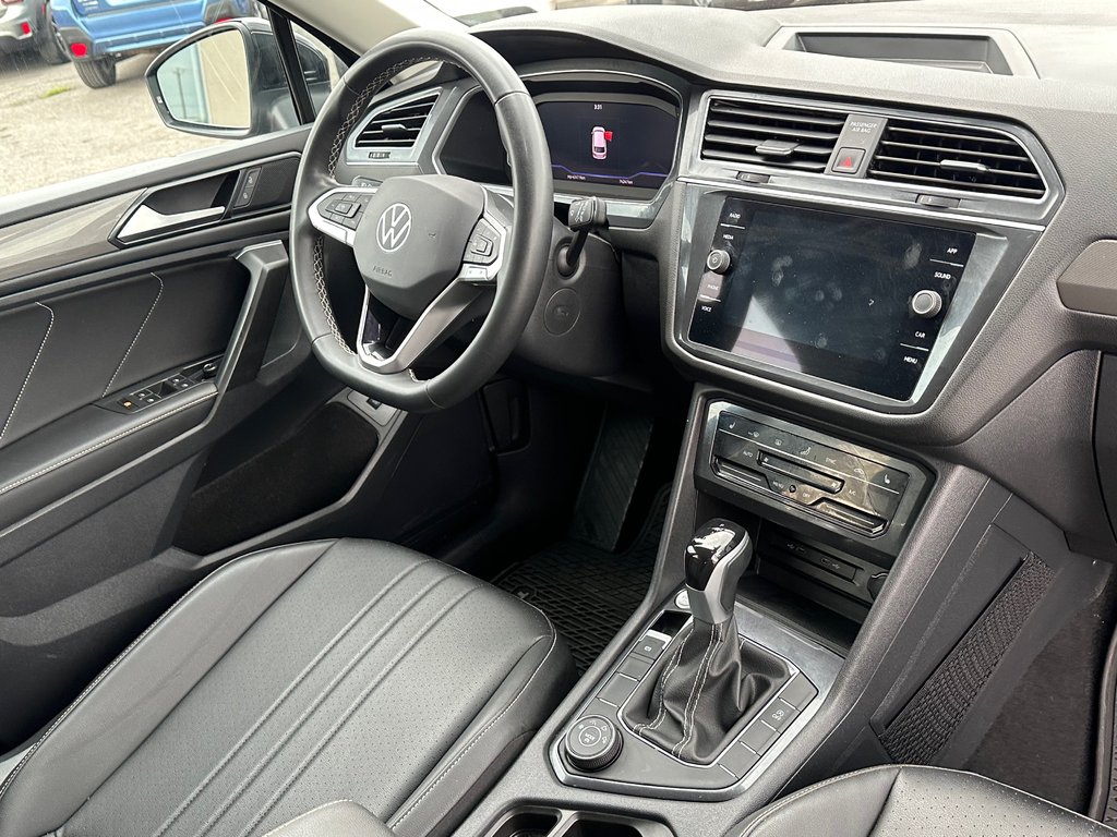 Volkswagen Tiguan Comfortline 4MOTION DEMARREUR 2023 à St-Jean-Sur-Richelieu, Québec - 3 - w1024h768px