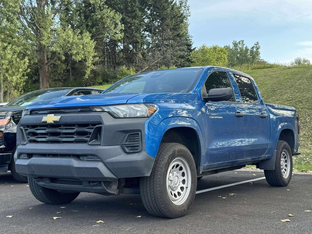 Chevrolet Colorado 4x4 Work Truck Crew Cab 2.7L 5ft 2023 à Québec, Québec - 1 - w1024h768px