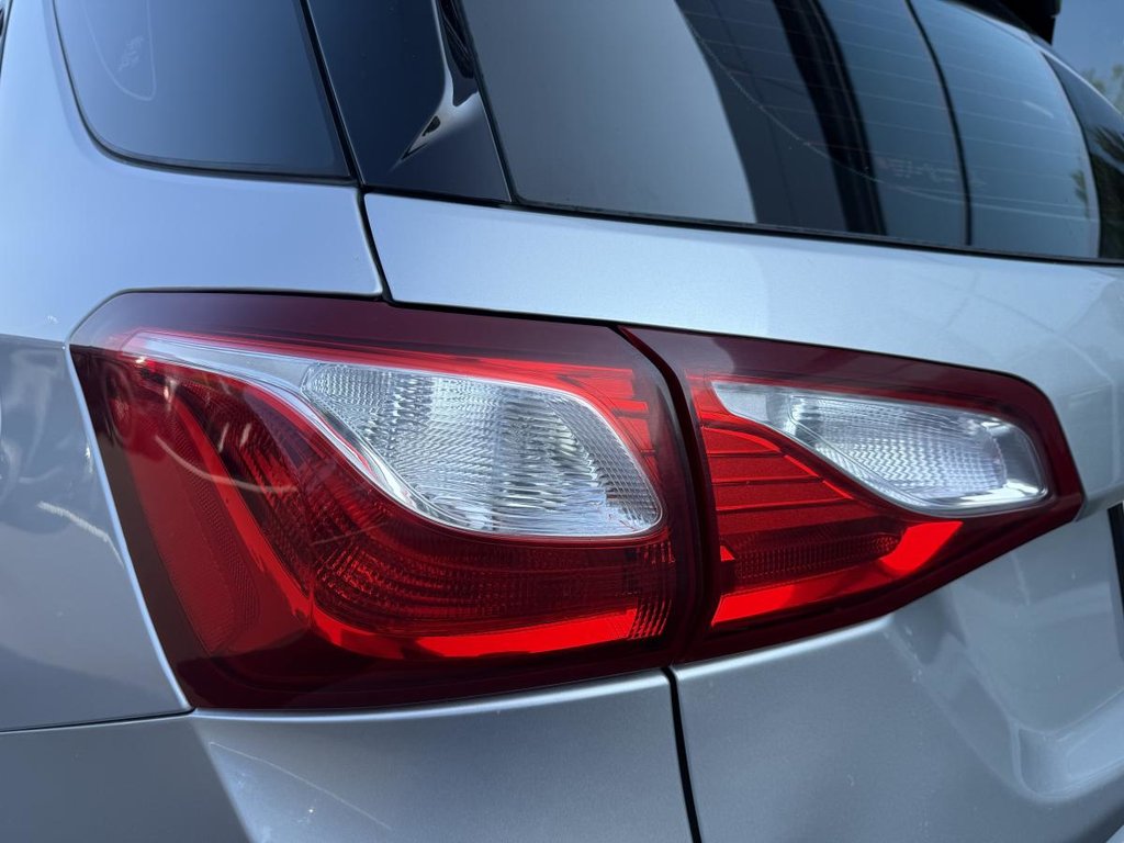 Chevrolet Equinox LS Automatique 2018 à Québec, Québec - 7 - w1024h768px