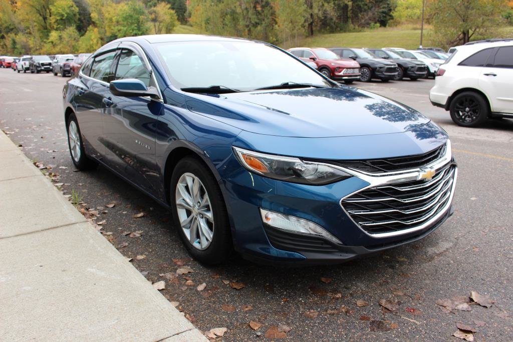 Chevrolet Malibu  2019 à Quebec, Québec - 4 - w1024h768px