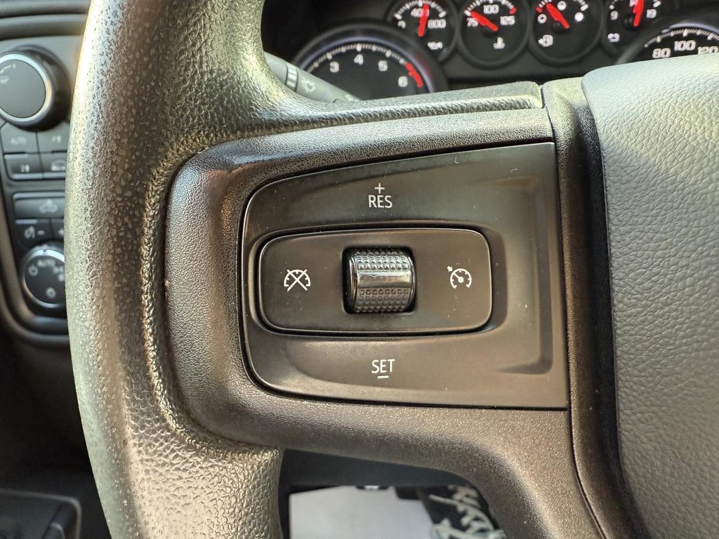 Chevrolet Silverado 1500 4x4 Custom Crew Cab V8 5.3L 6.6ft 2021 à Quebec, Québec - 15 - w1024h768px