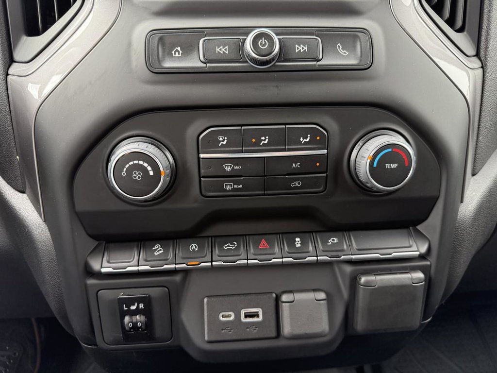 2022 Chevrolet Silverado 1500 4x4 Custom Trail Boss Crew Cab V8 6.2L 6.6ft in Quebec, Quebec - 20 - w1024h768px