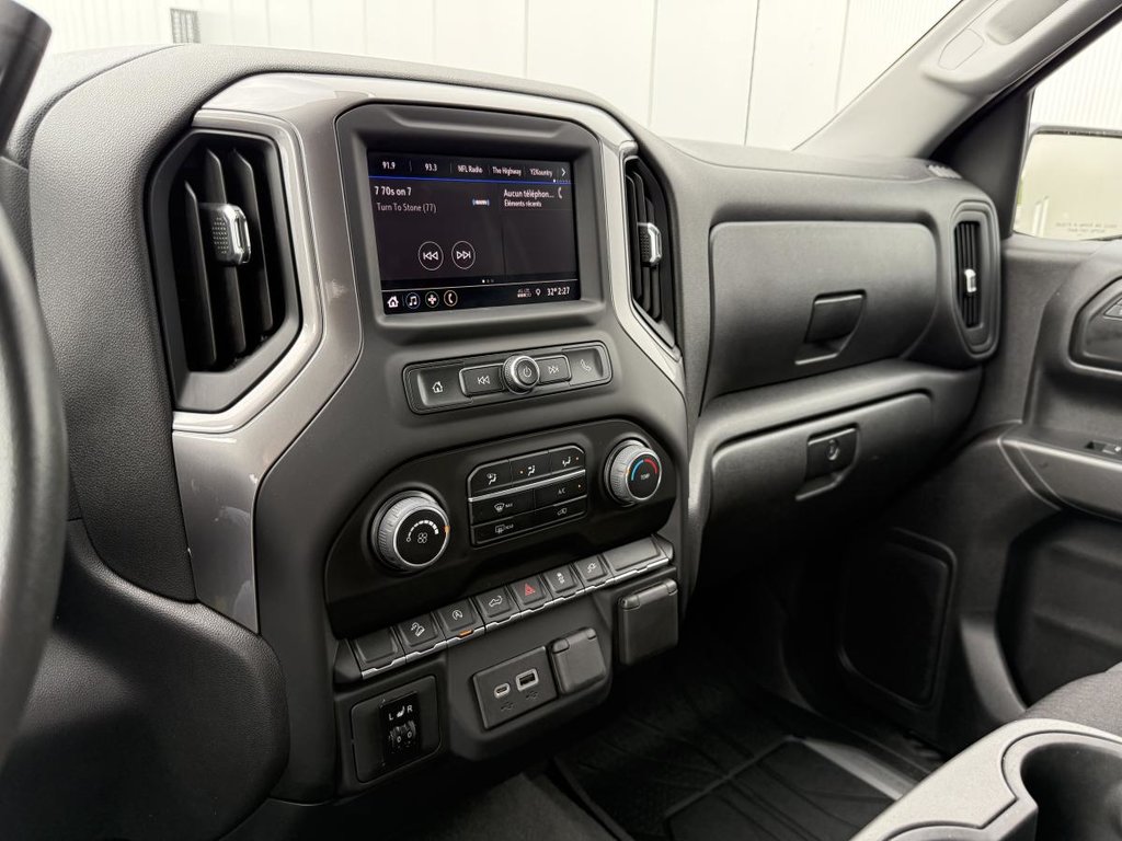 2022 Chevrolet Silverado 1500 4x4 Custom Trail Boss Crew Cab V8 6.2L 6.6ft in Quebec, Quebec - 18 - w1024h768px