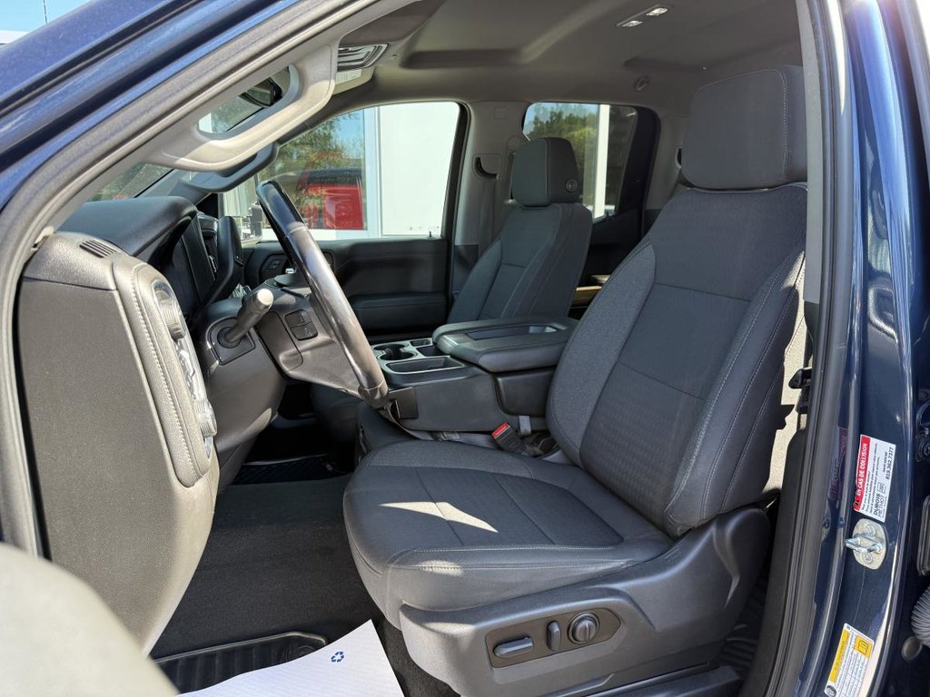 Chevrolet Silverado 1500 4x4 RST Double cab V8 5.3L 6.6ft REMORQUAGE MAX 2022 à Quebec, Québec - 24 - w1024h768px