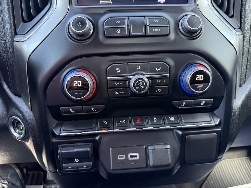 Chevrolet Silverado 1500 4x4 RST Double cab V8 5.3L 6.6ft REMORQUAGE MAX 2022 à Quebec, Québec - 23 - w1024h768px