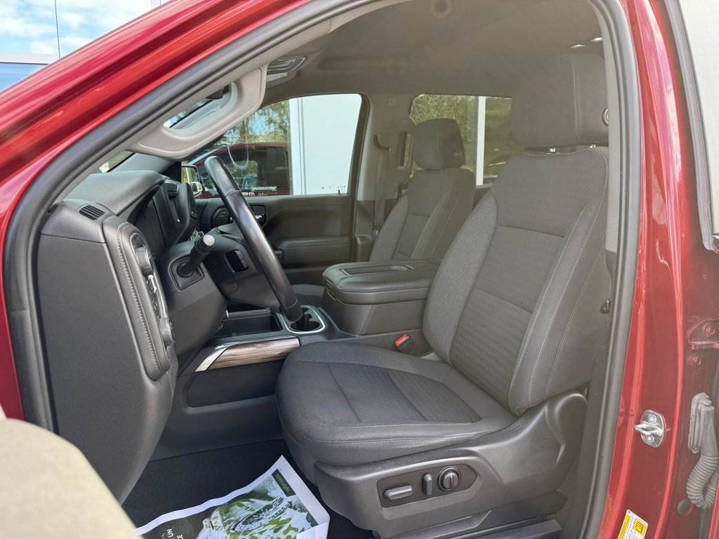 2022 Chevrolet Silverado 1500 LT Trail Boss Crew Cab v8 5.3L in Quebec, Quebec - 22 - w1024h768px