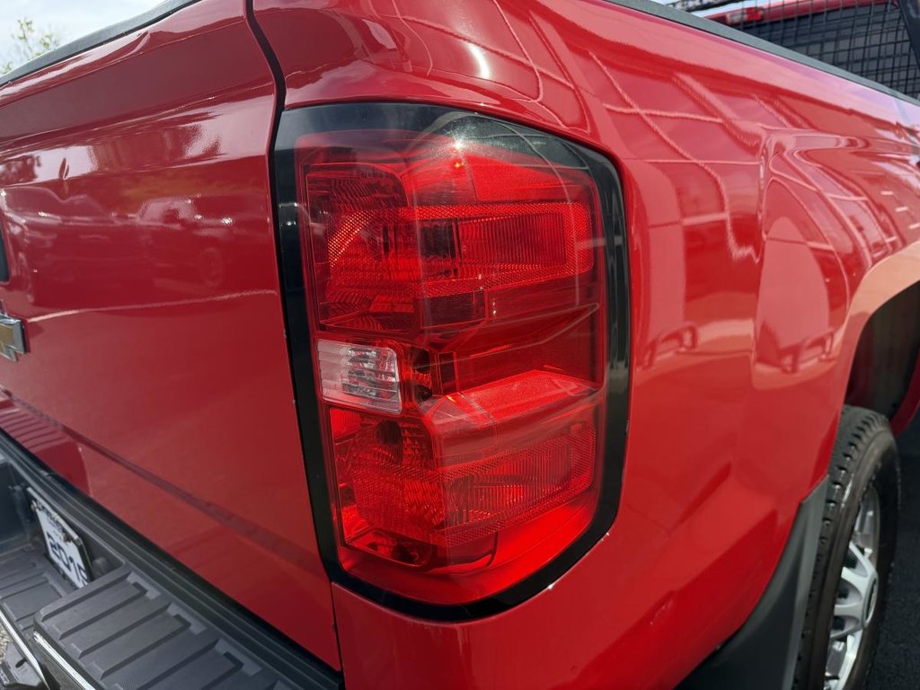 2019 Chevrolet SILVERADO 2500 HD 4x4 Work Truck Crew Cab V8 6.6L Duramax 8ft in Quebec, Quebec - 10 - w1024h768px