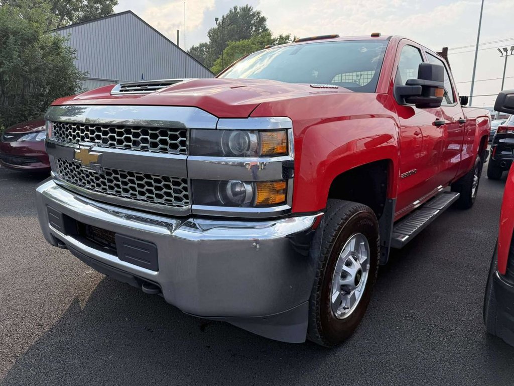 2019 Chevrolet SILVERADO 2500 HD 4x4 Work Truck Crew Cab V8 6.6L Duramax 8ft in Quebec, Quebec - 1 - w1024h768px