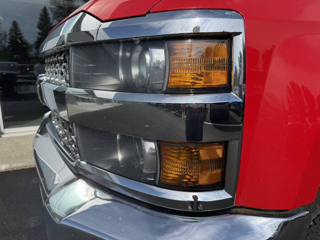 2019 Chevrolet SILVERADO 2500 HD 4x4 Work Truck Crew Cab V8 6.6L Duramax 8ft in Quebec, Quebec - 9 - w1024h768px