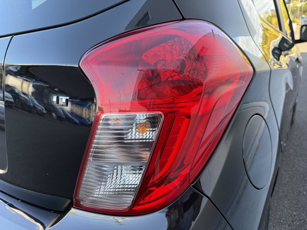 2022 Chevrolet Spark 1LT Manuelle in Quebec, Quebec - 11 - w1024h768px