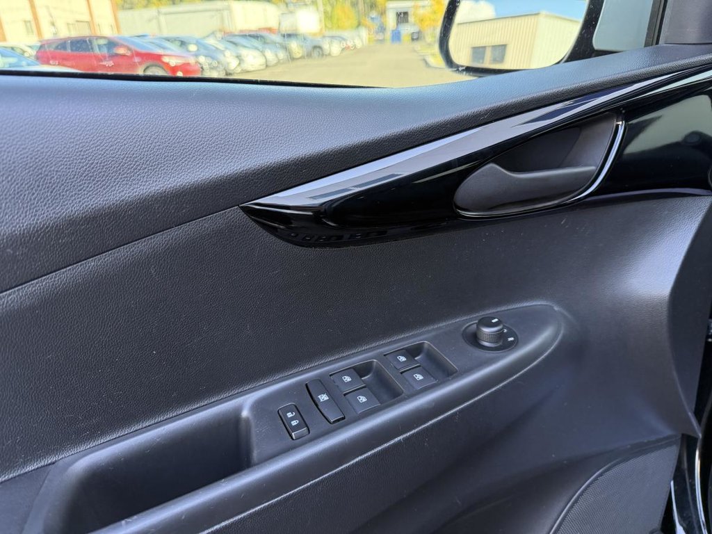 2022 Chevrolet Spark 1LT Manuelle in Quebec, Quebec - 12 - w1024h768px