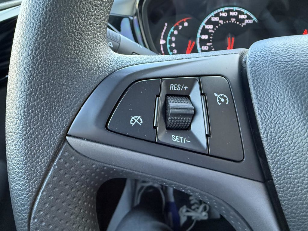 2022 Chevrolet Spark 1LT Manuelle in Quebec, Quebec - 14 - w1024h768px