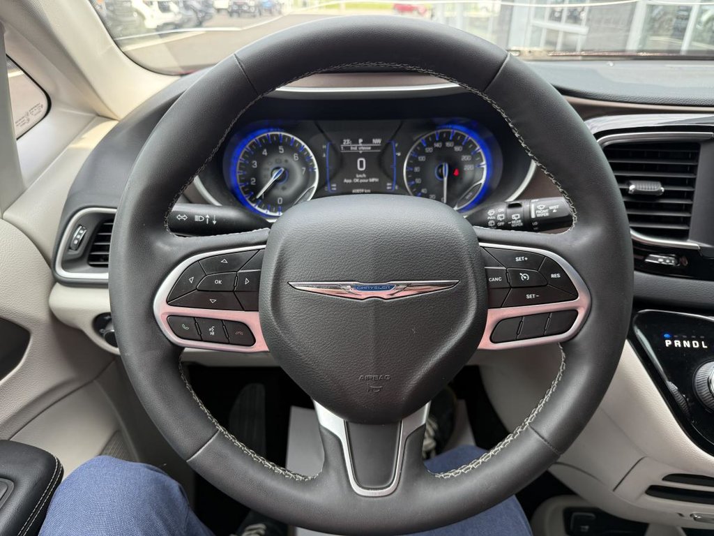 Chrysler Grand Caravan SXT 2022 à Québec, Québec - 13 - w1024h768px