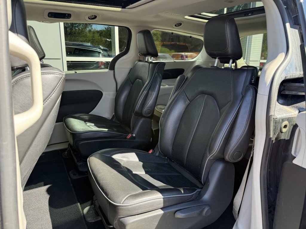 Chrysler Pacifica Hybrid Limited 2020 à Québec, Québec - 26 - w1024h768px