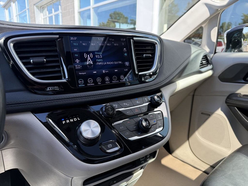 Chrysler Pacifica Hybrid Limited 2020 à Québec, Québec - 17 - w1024h768px
