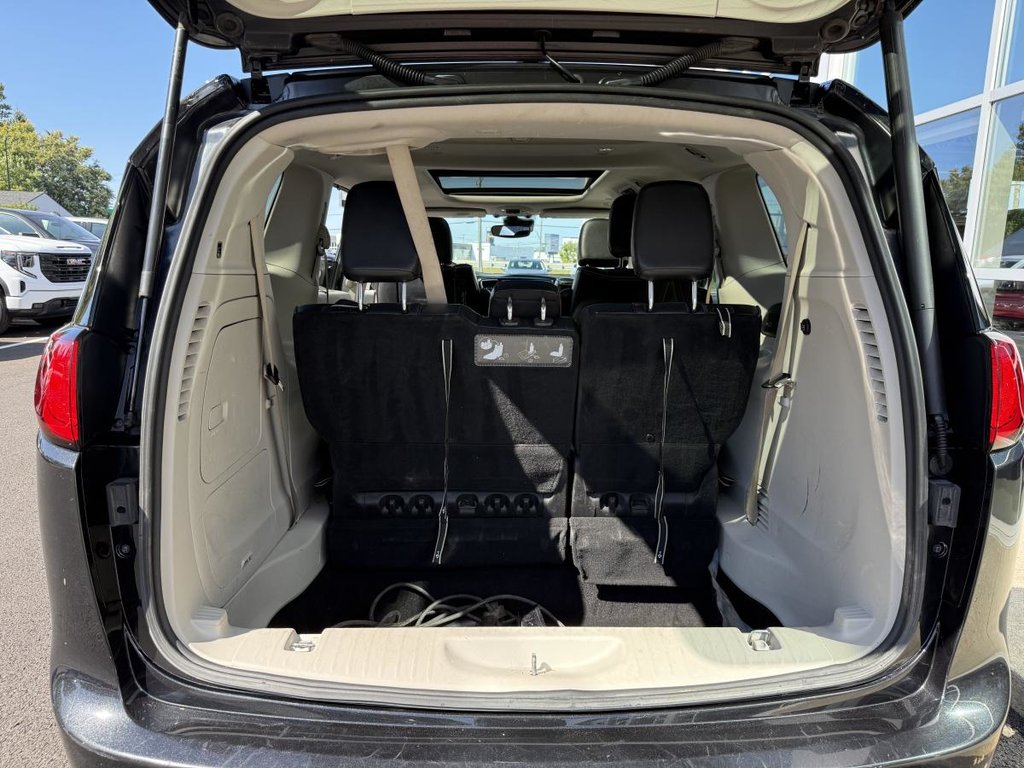 Chrysler Pacifica Hybrid Limited 2020 à Québec, Québec - 29 - w1024h768px