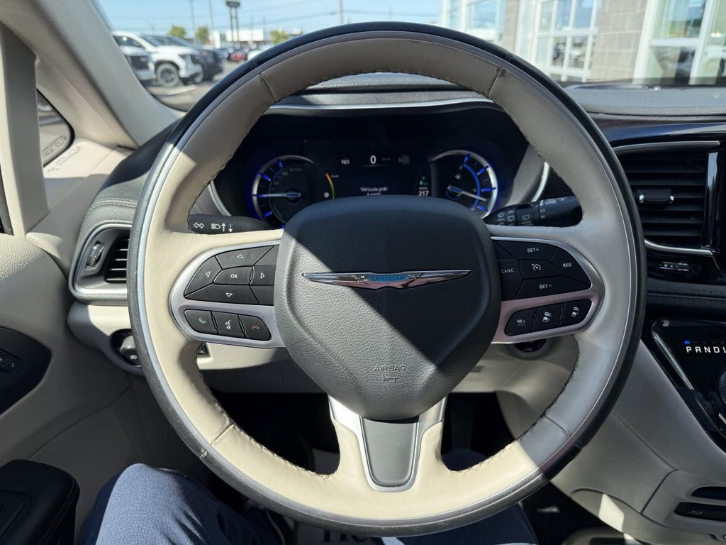 Chrysler Pacifica Hybrid Limited 2020 à Québec, Québec - 13 - w1024h768px
