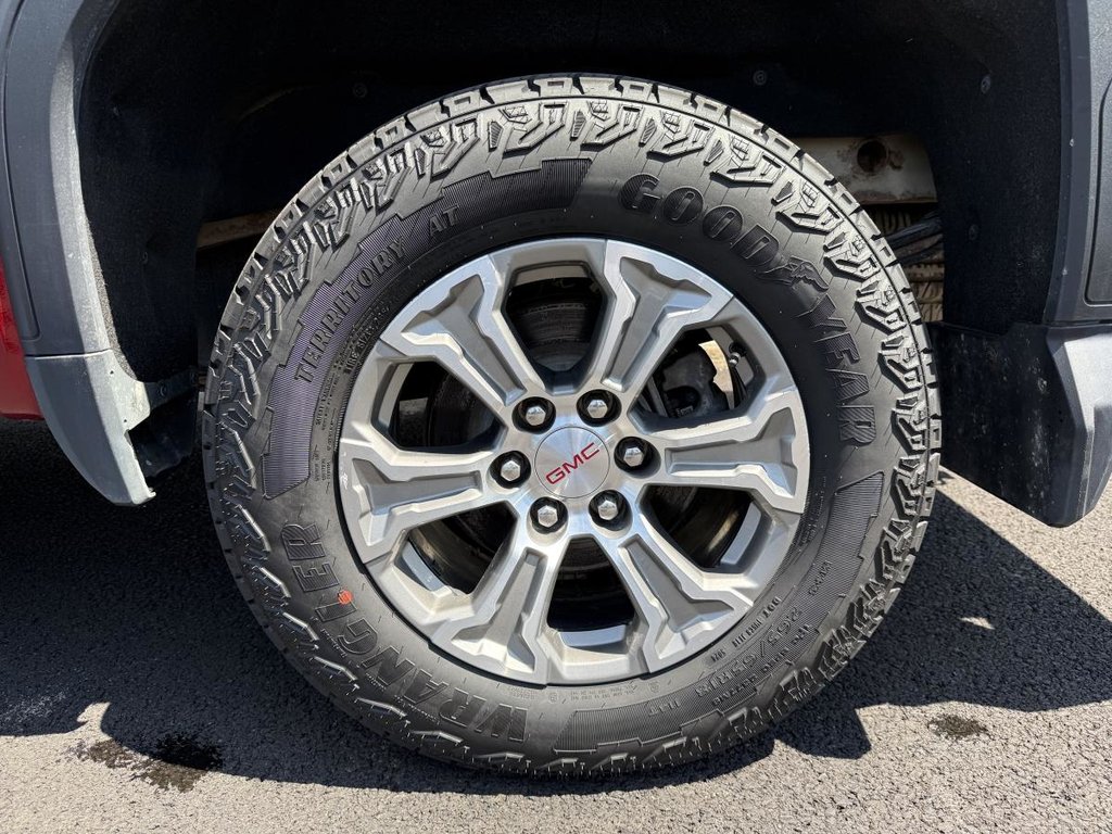 2022 GMC 1500 4x4 SLE Crew Cab V8 5.3L 5.8ft REMORQUAGE MAX in Quebec, Quebec - 8 - w1024h768px