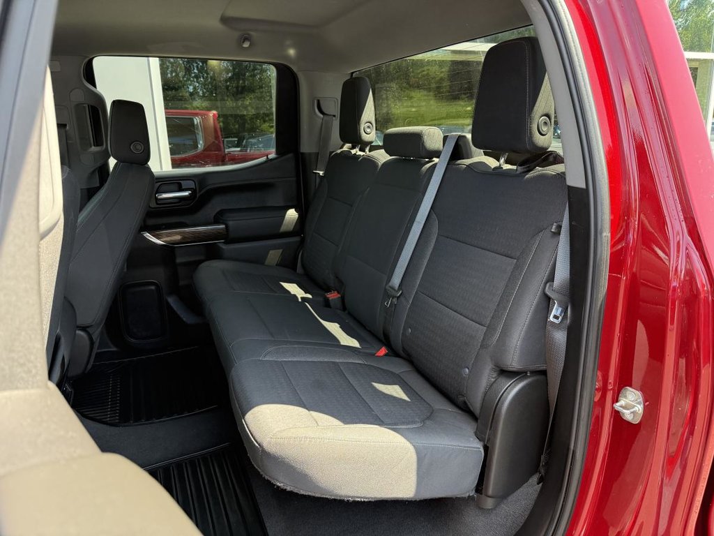 2022 GMC 1500 4x4 SLE Crew Cab V8 5.3L 5.8ft REMORQUAGE MAX in Quebec, Quebec - 24 - w1024h768px