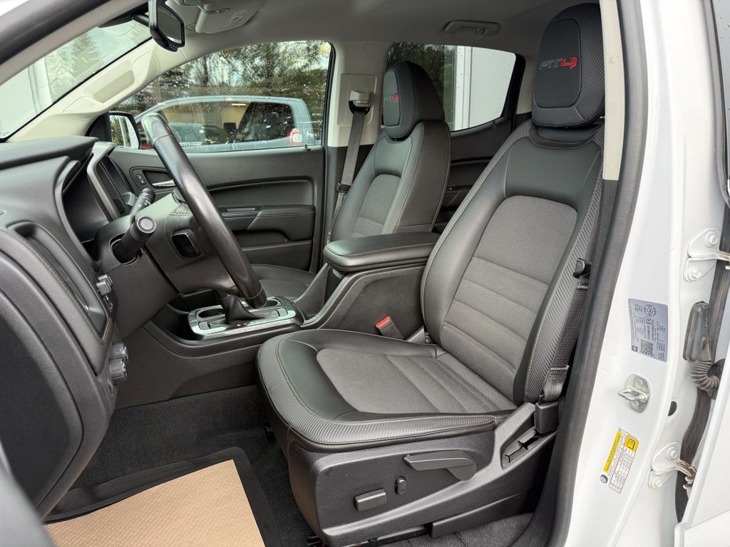 2022 GMC Canyon 4x4 AT4 Crew Cab V6 3.6L 6ft in Quebec, Quebec - 24 - w1024h768px